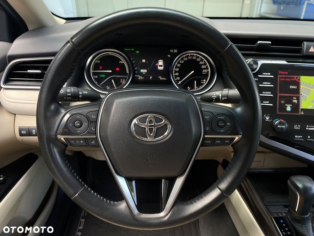 Toyota Camry - 9