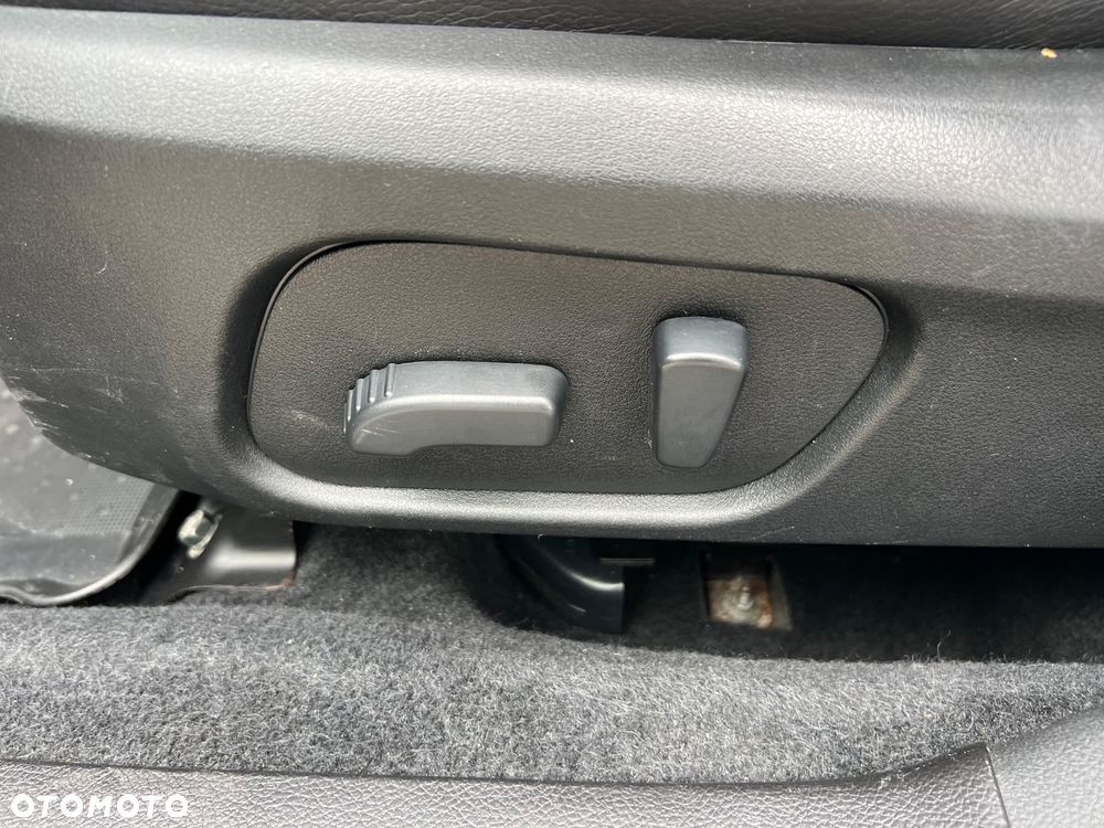 Subaru Forester 2.0D XE NAV Euro5 - 26