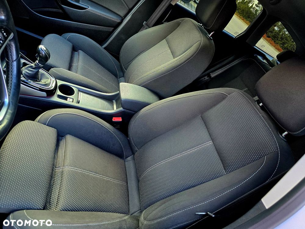 Opel Astra 2.0 CDTI Exklusiv - 33