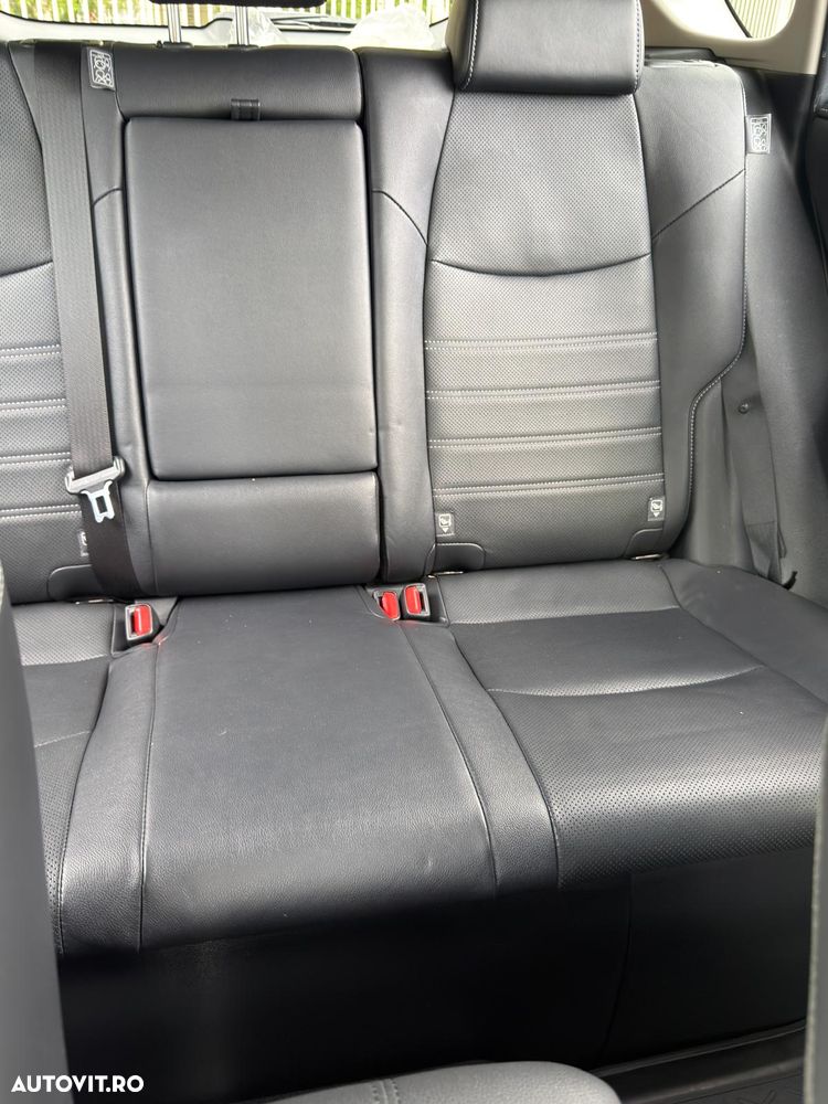 Toyota RAV4 2.5 VVT-iE 4x4 Luxury Premium - 10