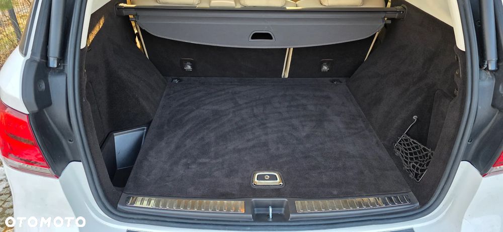 Mercedes-Benz GLE - 13