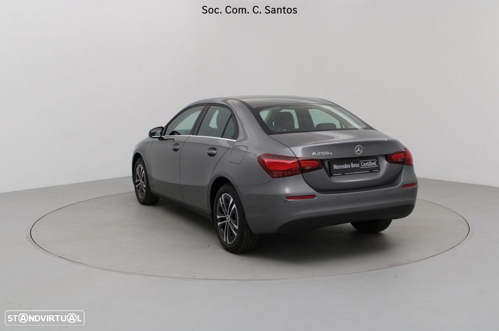 Mercedes-Benz A 250 Limousine e - 8