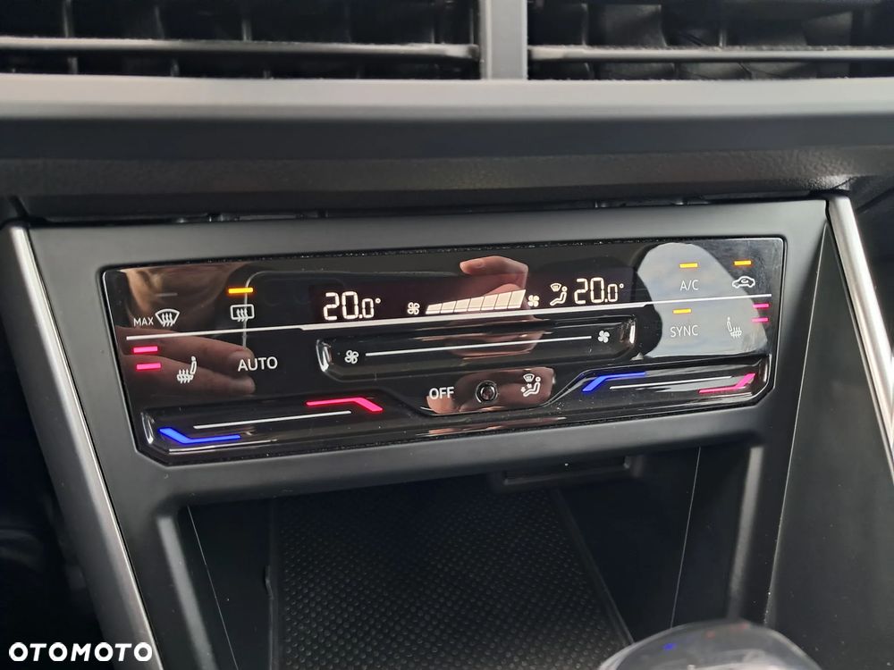 Volkswagen Taigo 1.0 TSI Life DSG - 24