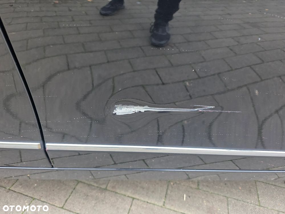 Mercedes-Benz Klasa C 220 CDI DPF Automatik Elegance - 18