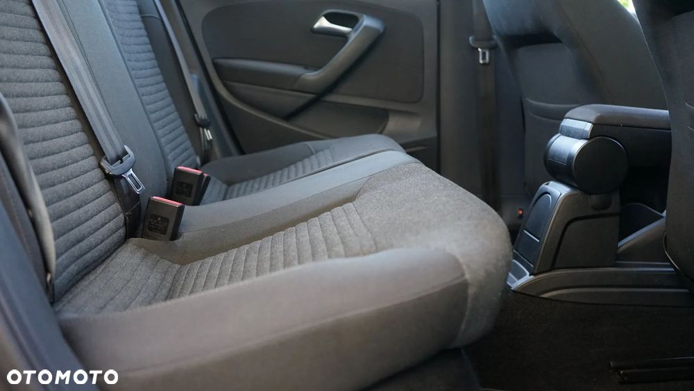 Volkswagen Polo 1.4 16V Comfortline - 33