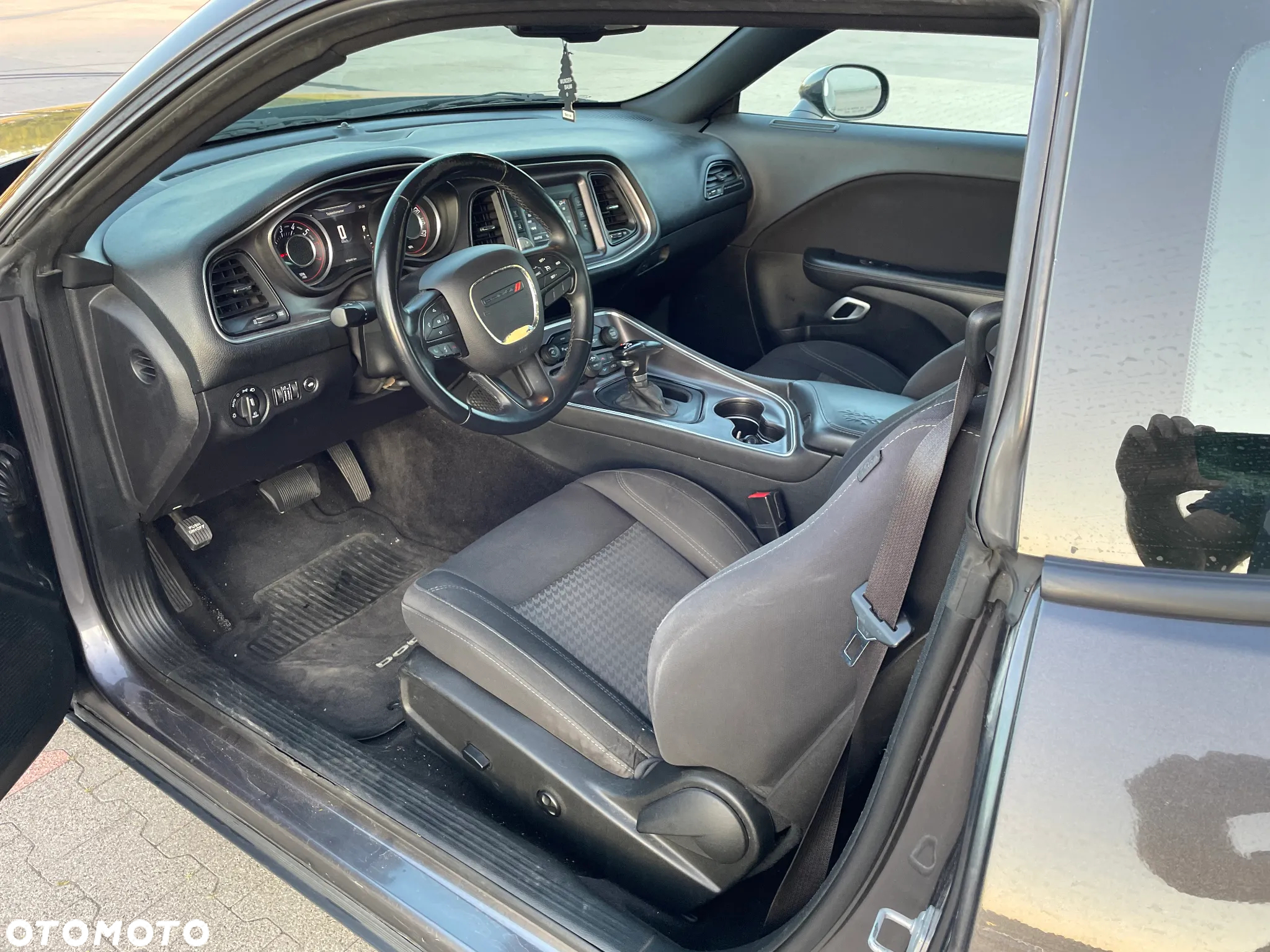 Dodge Challenger 5.7 R/T - 7