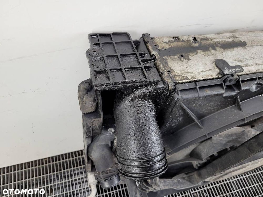 CHŁODNICA WODY KLIMATYZACJI INTERCOOLER WENTYLATOR BMW 3 E90 E91 2.0 D - 4