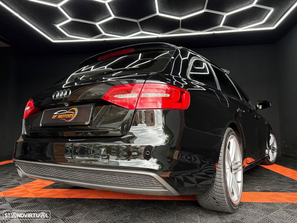 Audi A4 Avant 2.0 TDI Multitronic S-line - 32