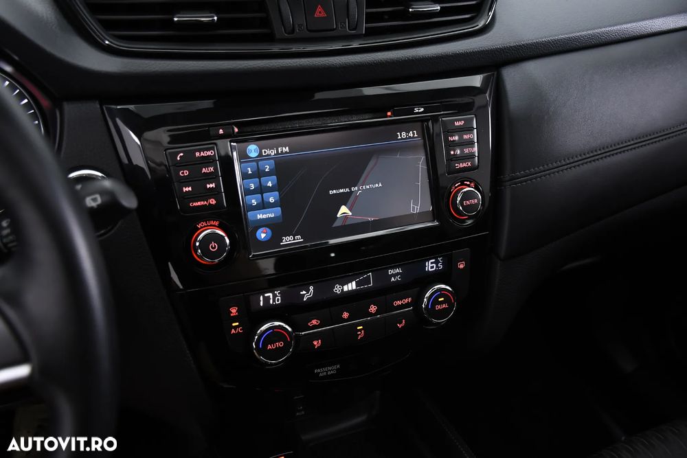 Nissan X-Trail 1.6 dCi N-Connecta - 16