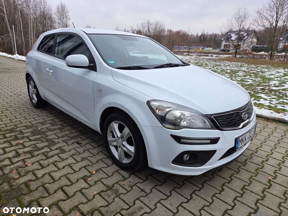 Kia ProCeed 1.4 CVVT Dream-Team Edition - 11