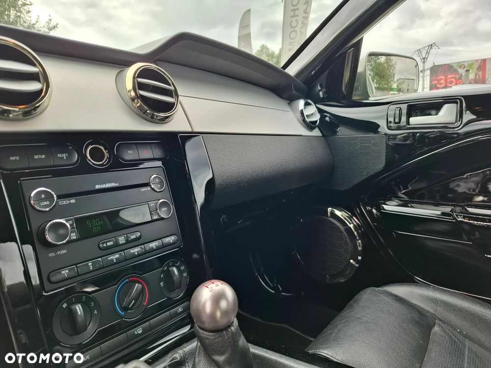 Ford Mustang - 24
