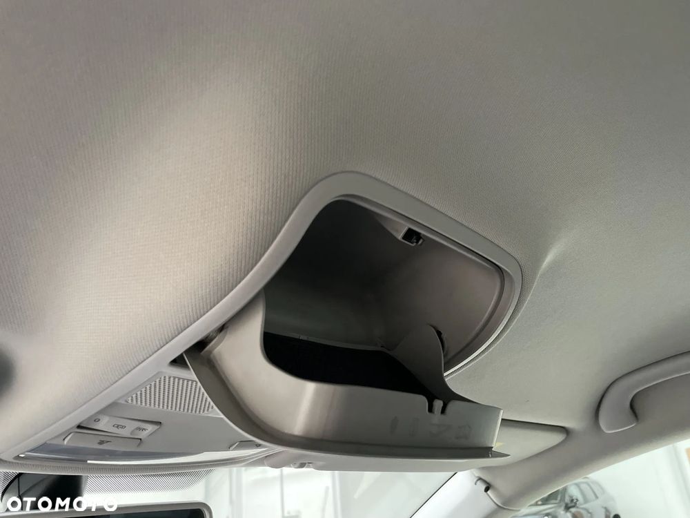 Skoda Octavia 2.0 TDI SCR Ambition DSG - 27