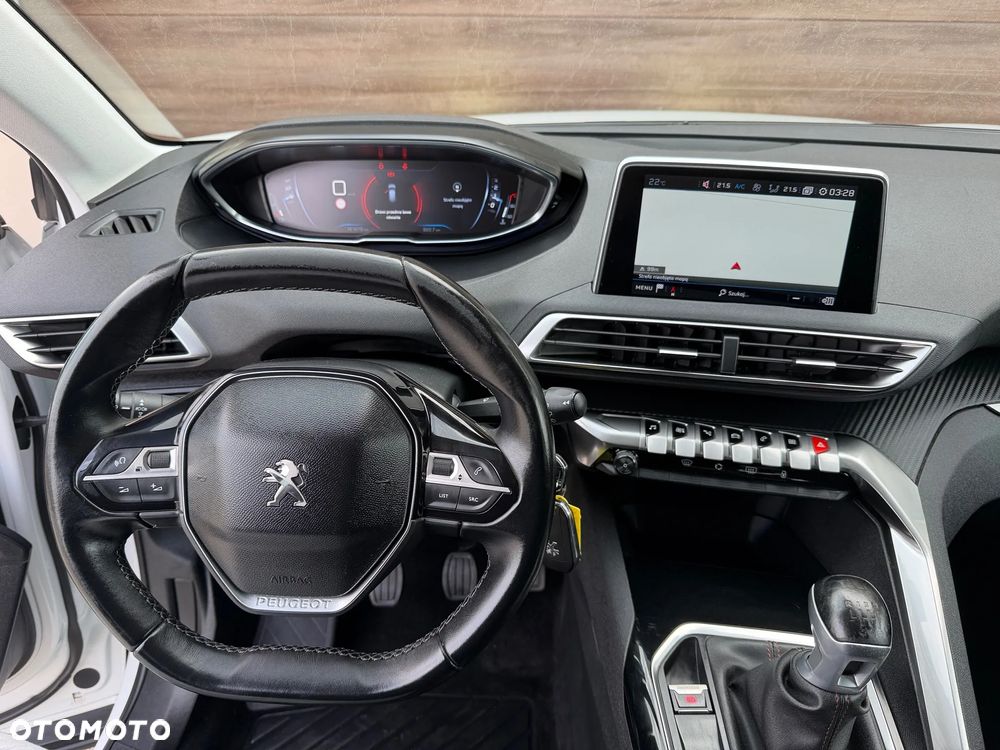 Peugeot 3008 - 11