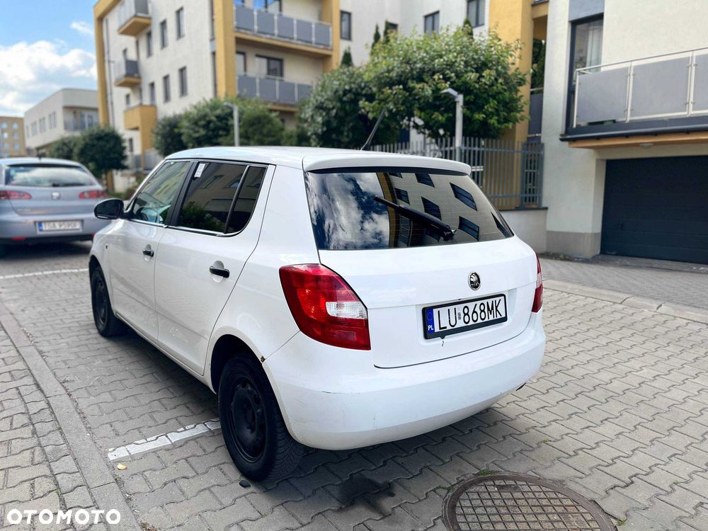 Skoda Fabia - 4