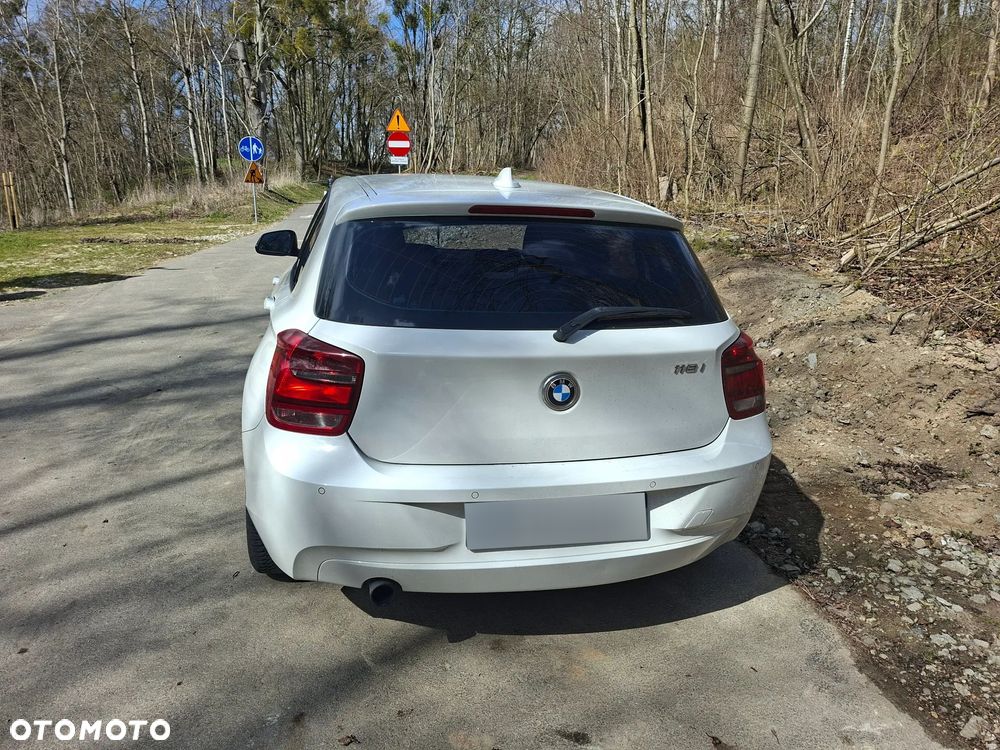 BMW Seria 1 116i - 4