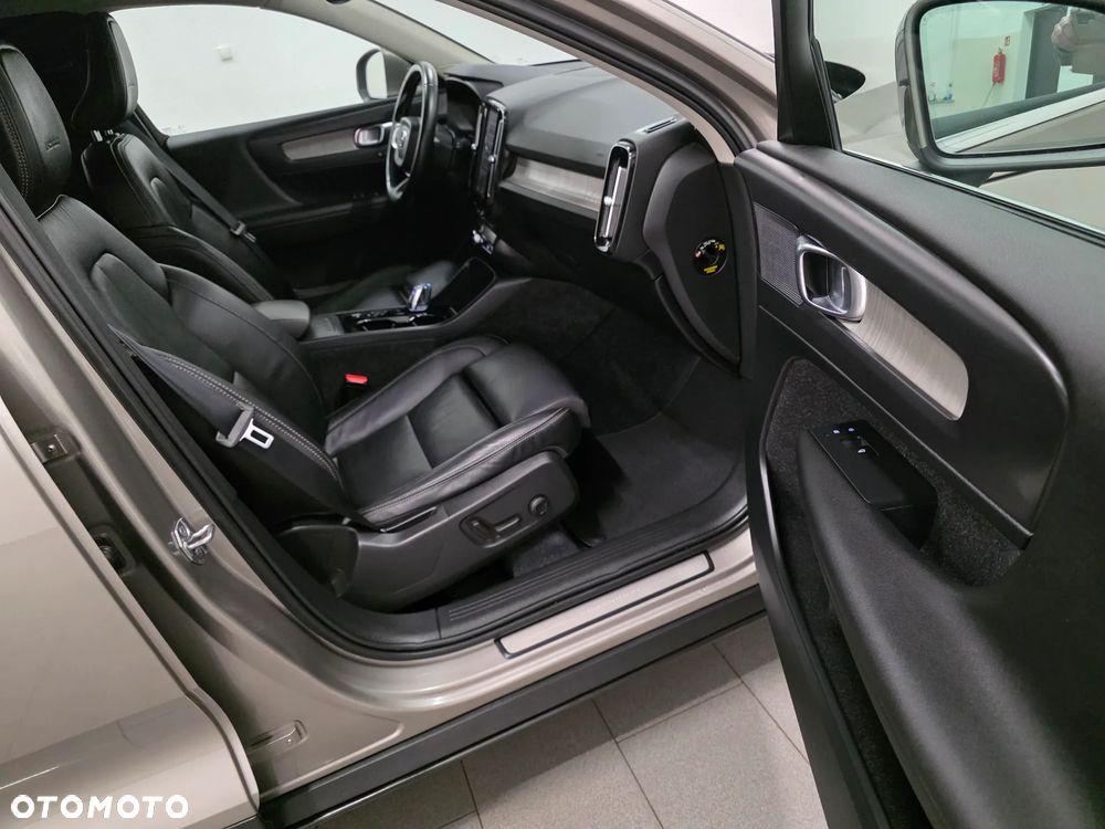 Volvo XC 40 D4 AWD Geartronic Inscription - 30