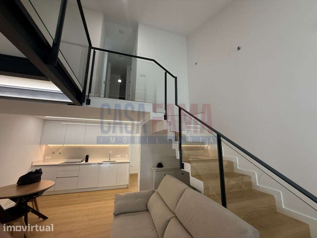 Moradia T3 Remodelada em 1ª Linha de Mar - Aver-o-Mar - Grande imagem: 2/27