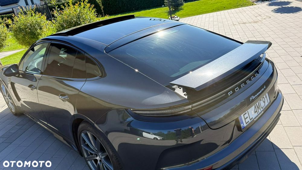 Porsche Panamera 4 - 11