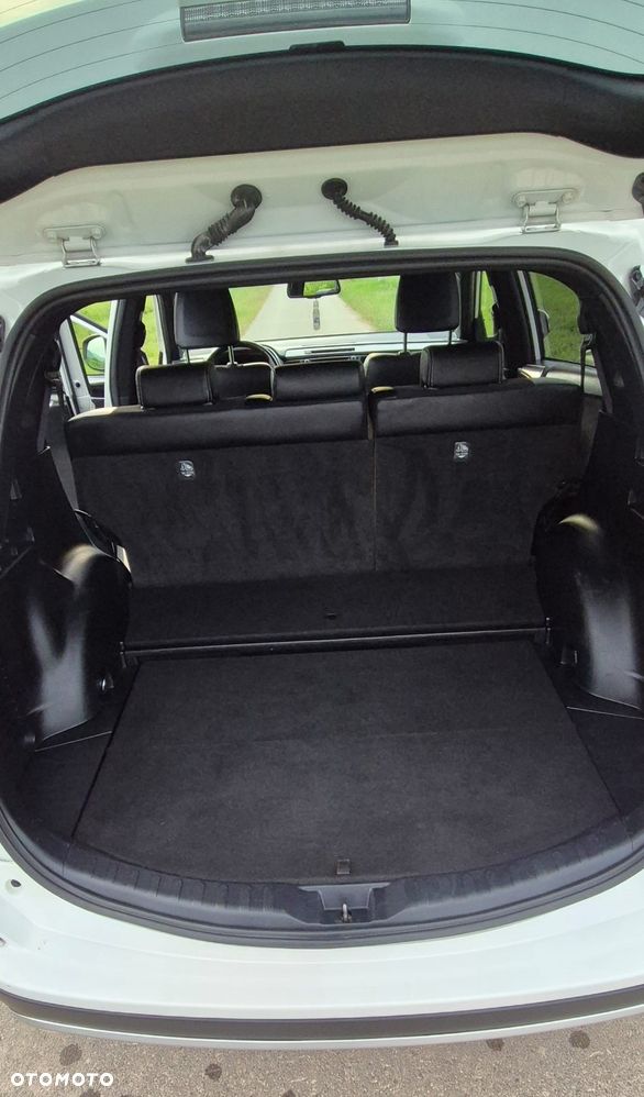 Toyota RAV4 Hybrid Platinum 4x2 - 9
