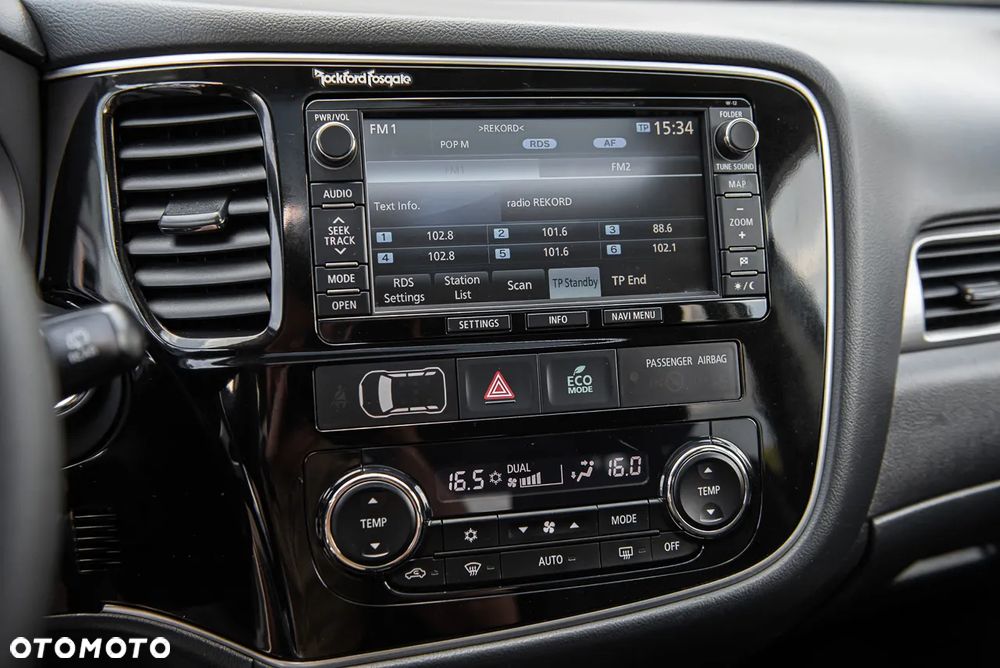 Mitsubishi Outlander - 22