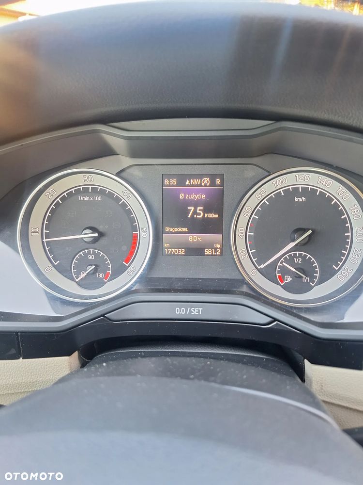 Skoda Superb 2.0 TDI 4x4 L&K DSG - 16