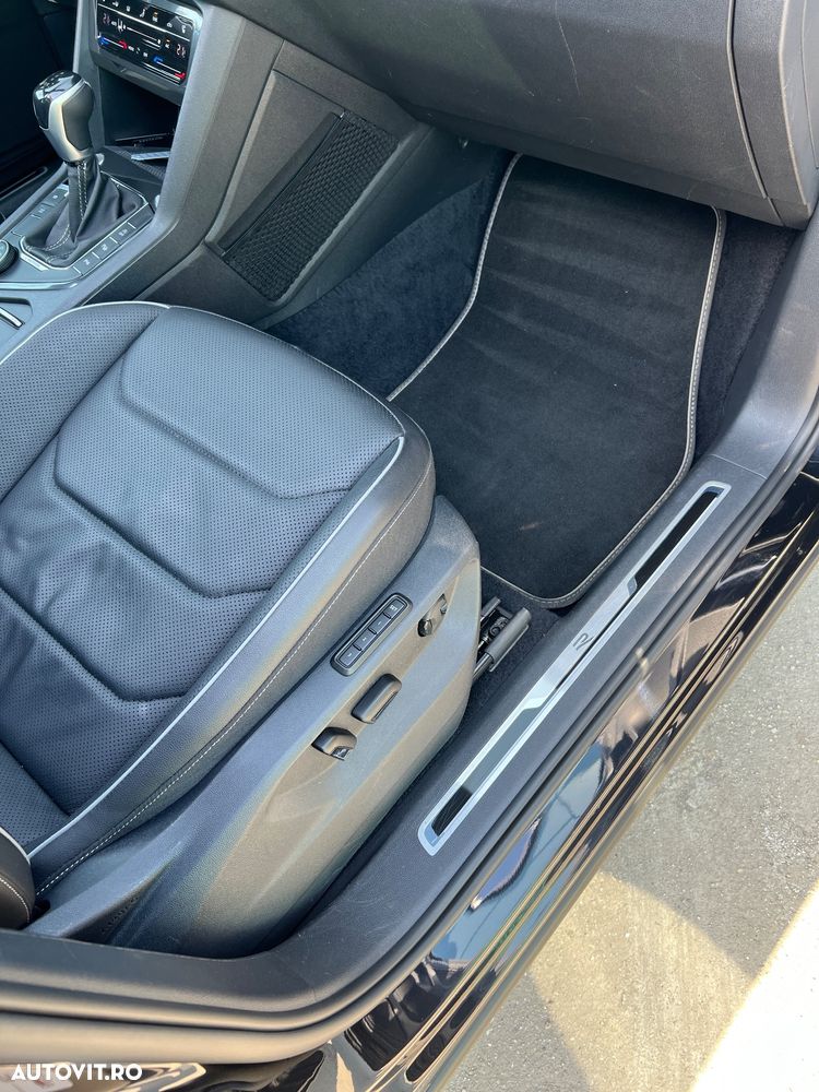 Volkswagen Tiguan - 32