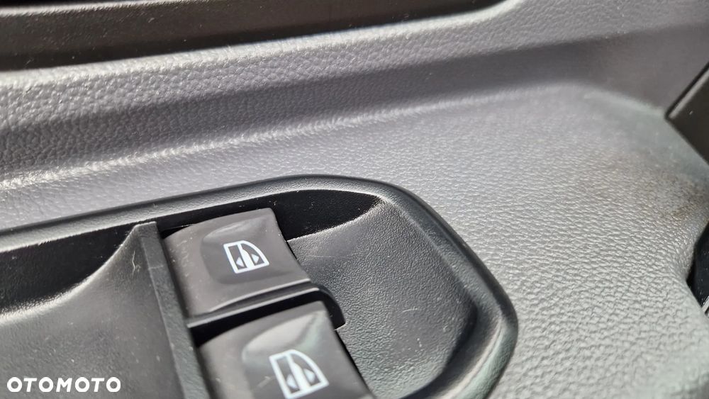 Dacia Duster 1.0 TCe Comfort - 12