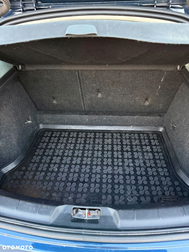 Volvo V40 D2 Summum - 28