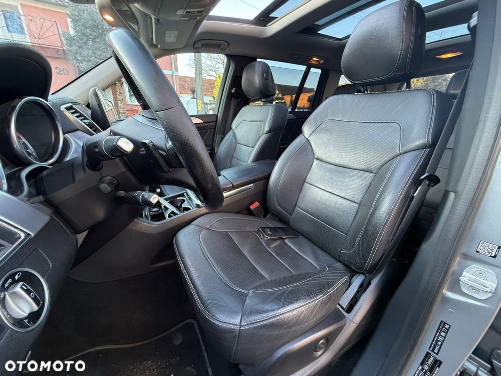 Mercedes-Benz GL - 17