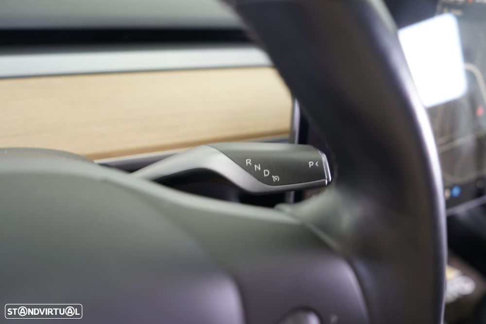 Tesla Model 3 Long-Range Dual Motor AWD - 23