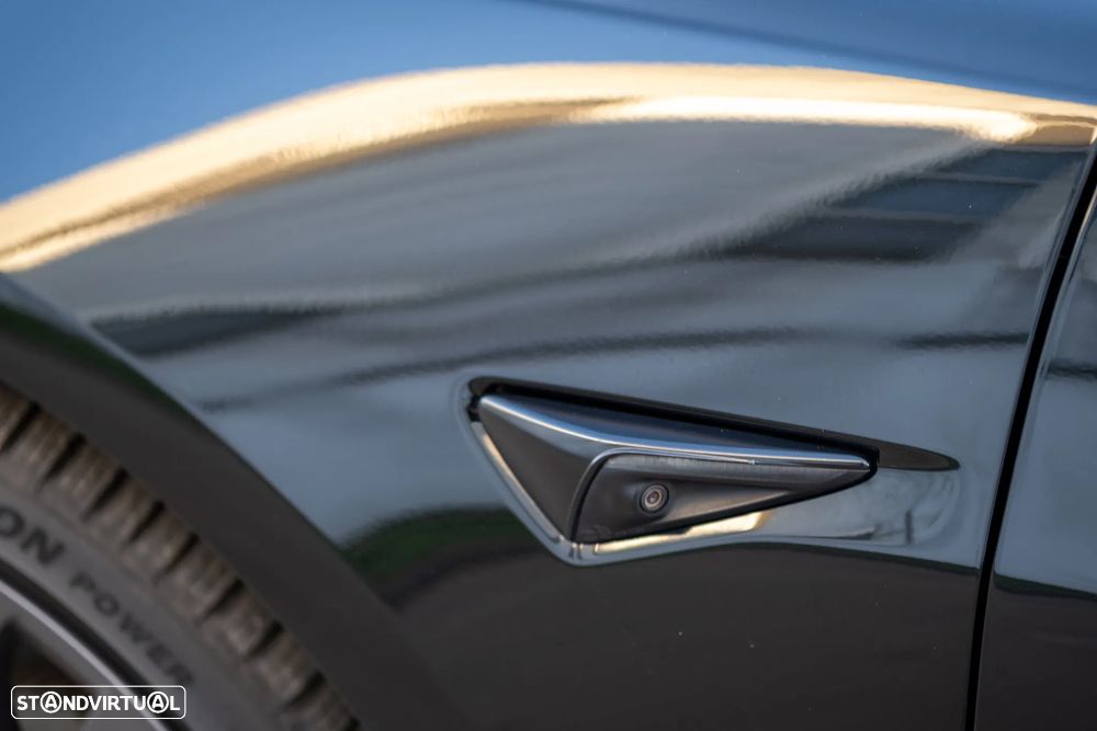 Tesla Model 3 Performance Dual Motor AWD - 17