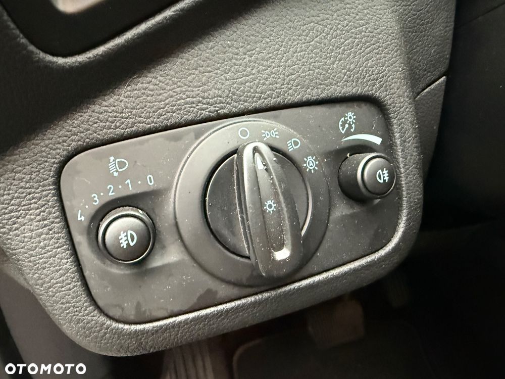 Ford C-MAX 1.5 EcoBoost Start-Stop-System Business Edition - 25