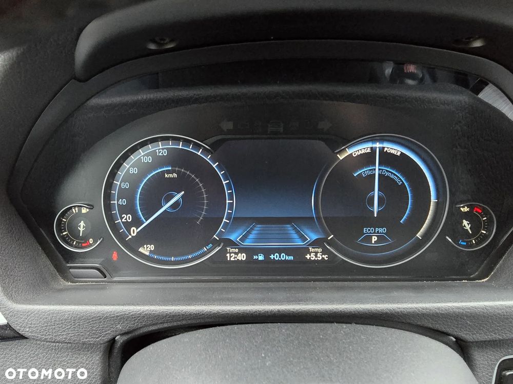 BMW Seria 3 318i Edition M Sport Shadow - 25