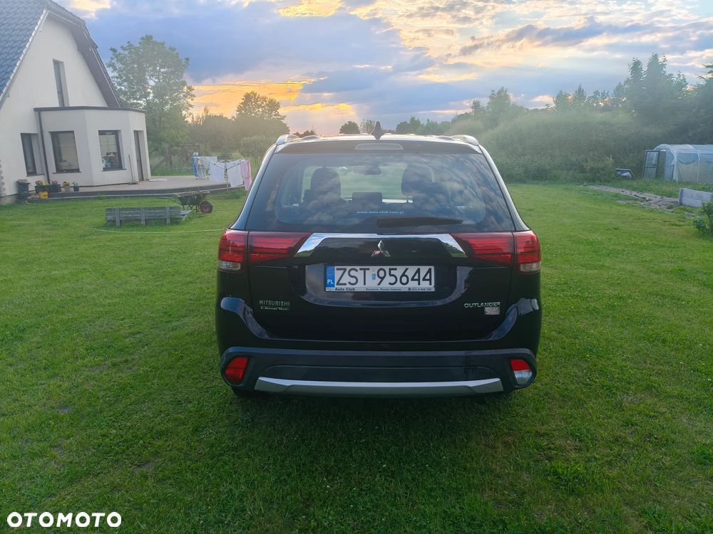 Mitsubishi Outlander 2.0 City Style 2WD - 7