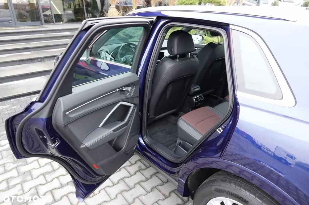 Audi Q3 35 TDI S tronic - 30