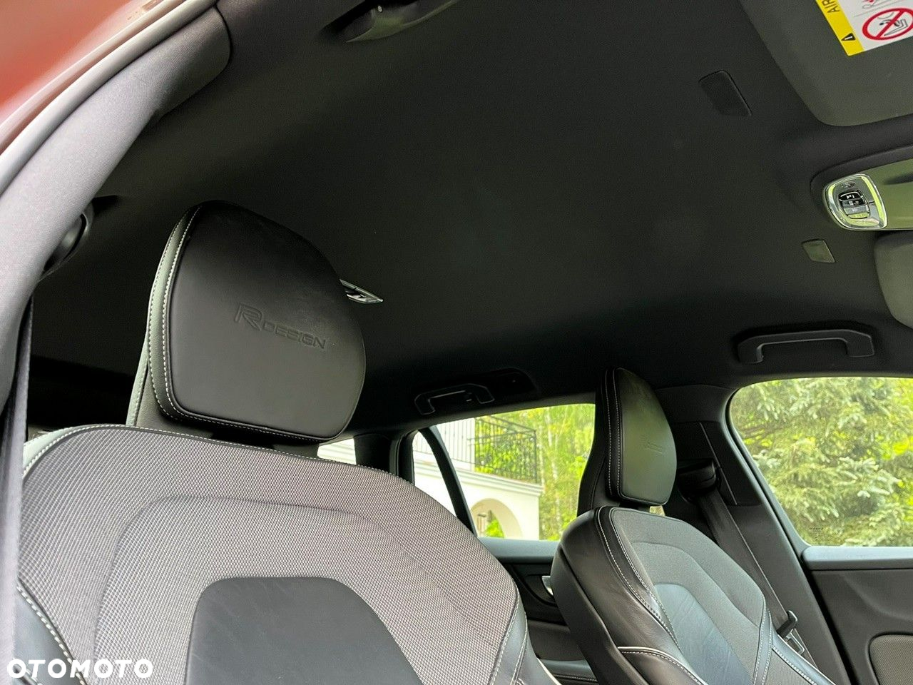 Volvo V60 T4 R-Design - 15