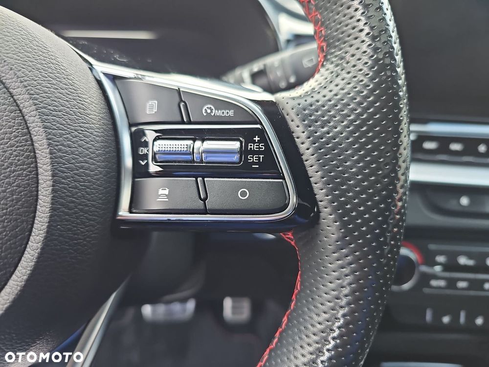 Kia ProCeed 1.6 T-GDI GT DCT - 15