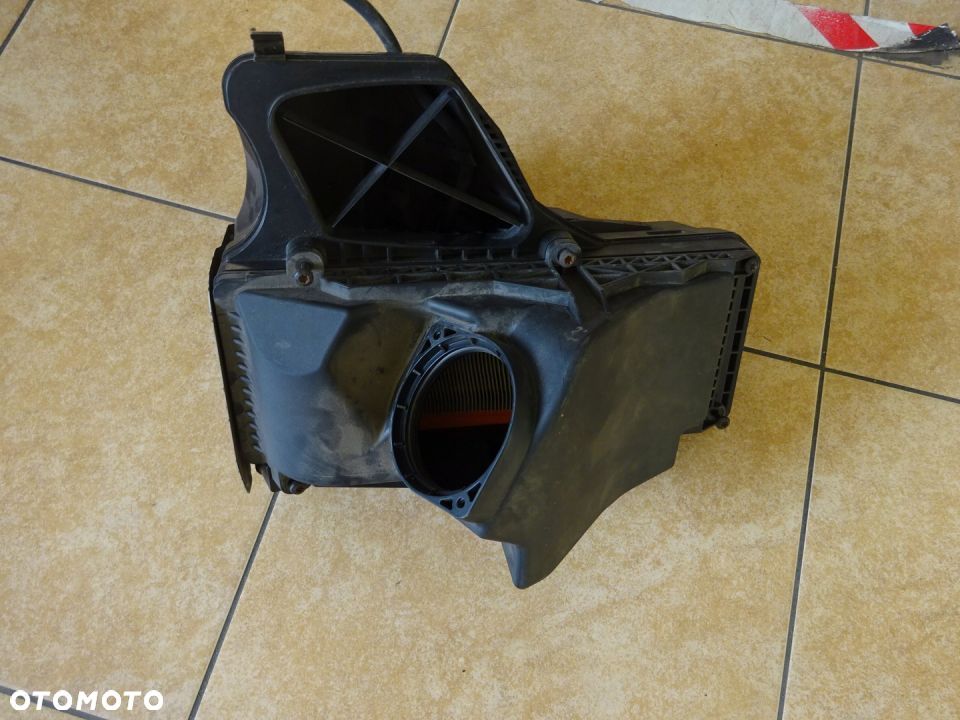 Obudowa FIltra Powietrza Audi Q5 A5 8K0133837AB - 4