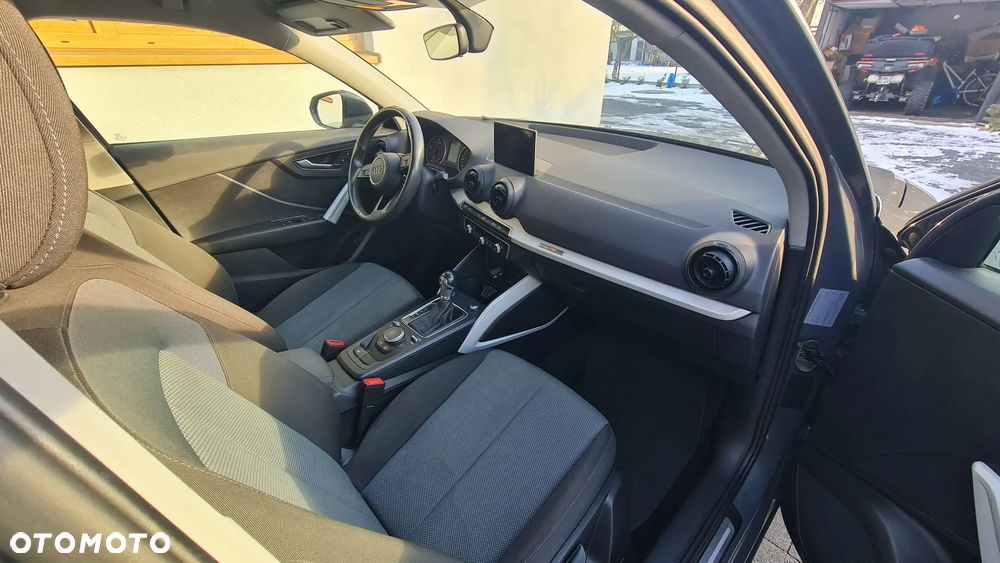 Audi Q2 35 TDI Quattro S tronic - 8