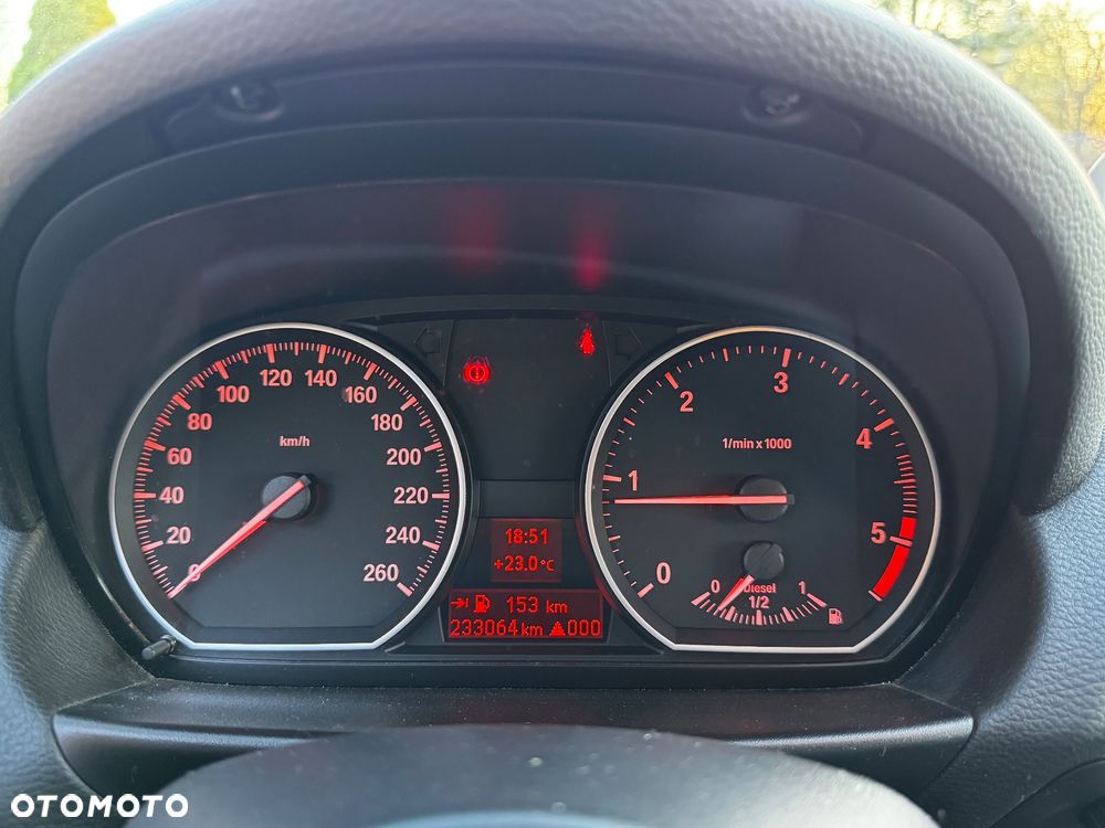 BMW Seria 1 120d - 12