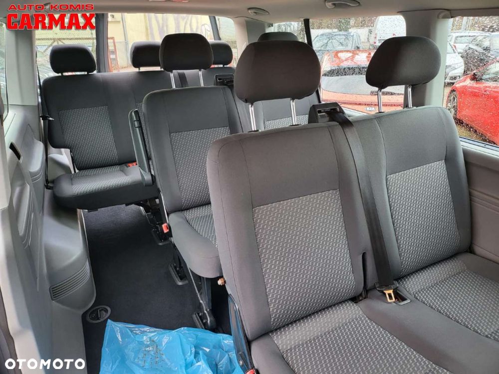 Volkswagen Caravelle - 21