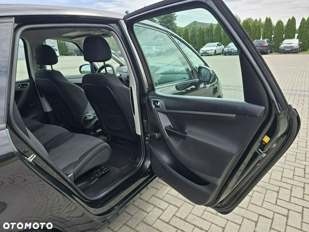 Citroën C4 Picasso - 19