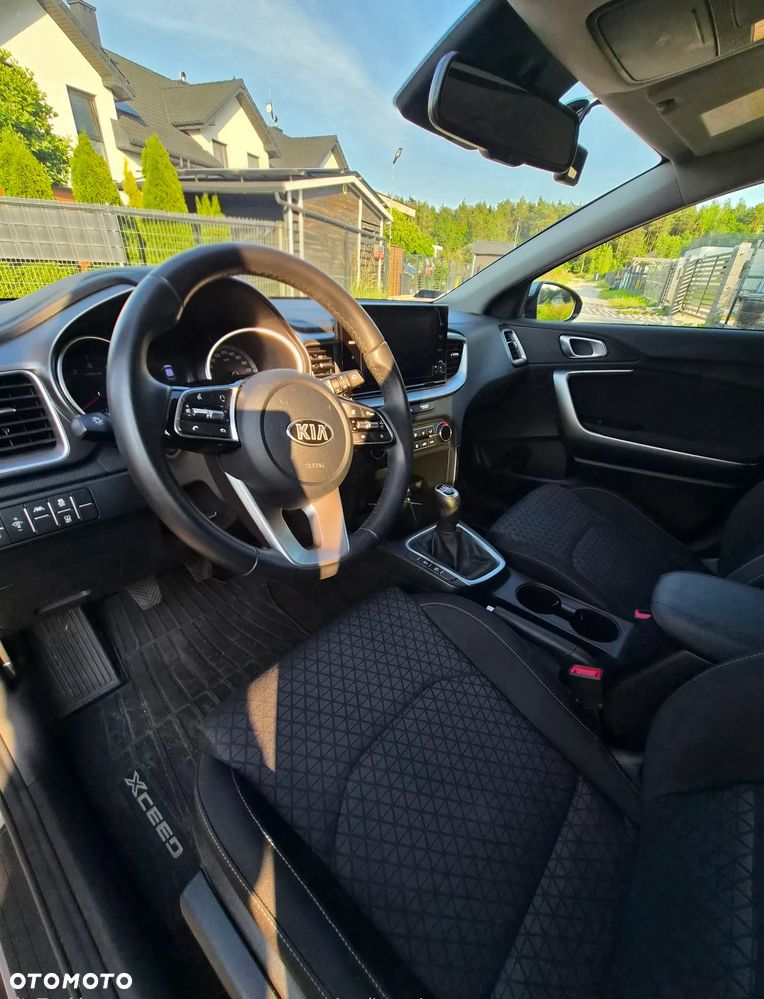 Kia XCeed 1.5 T-GDI M - 9