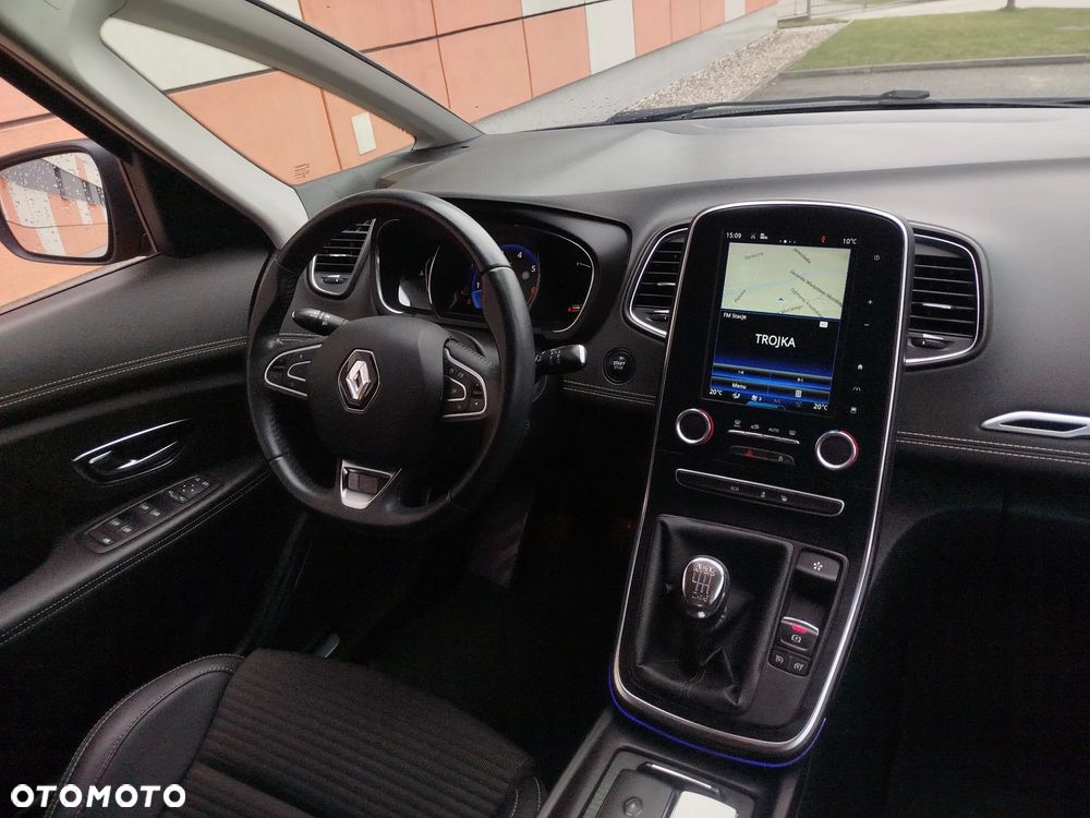 Renault Scenic ENERGY TCe 130 S&S Paris - 12