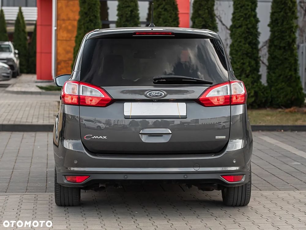 Ford Grand C-MAX - 12