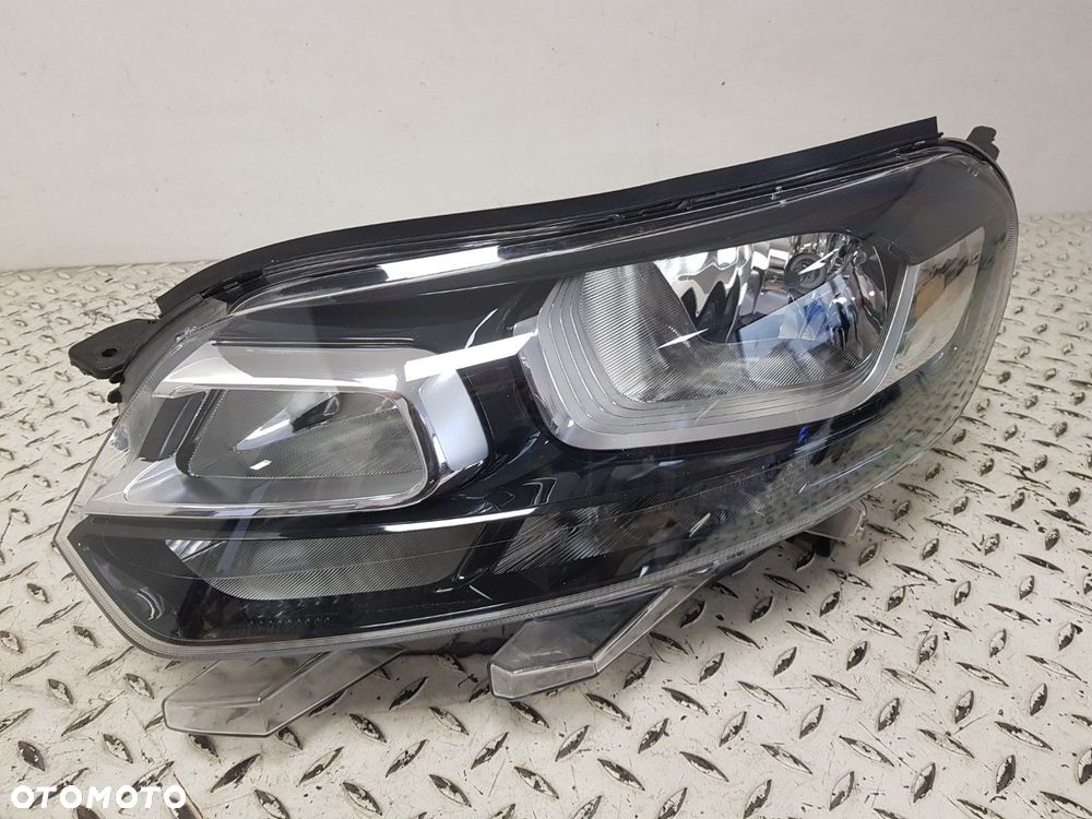 LAMPA LEWA PRZEDNIA ZAFIRA C LIFE EXPERT III JUMPY III PROACE 9808567780 - 2
