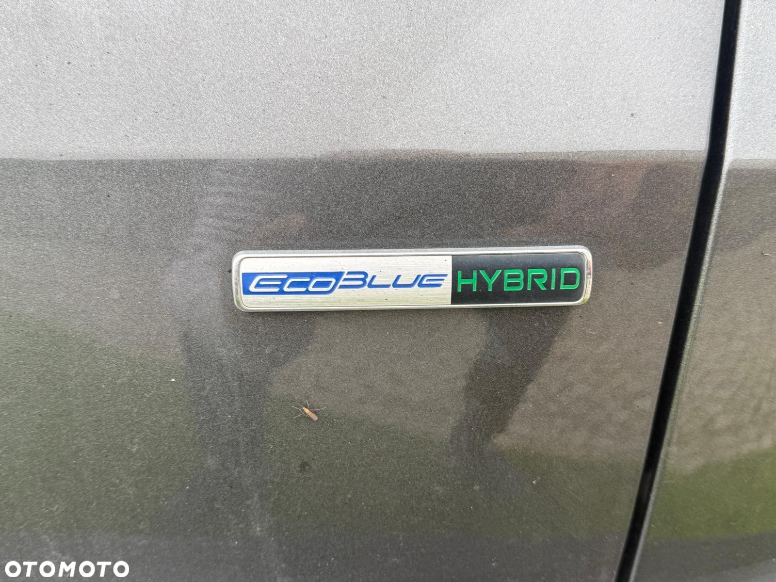 Ford Kuga 2.0 EcoBlue Hybrid TITANIUM - 8