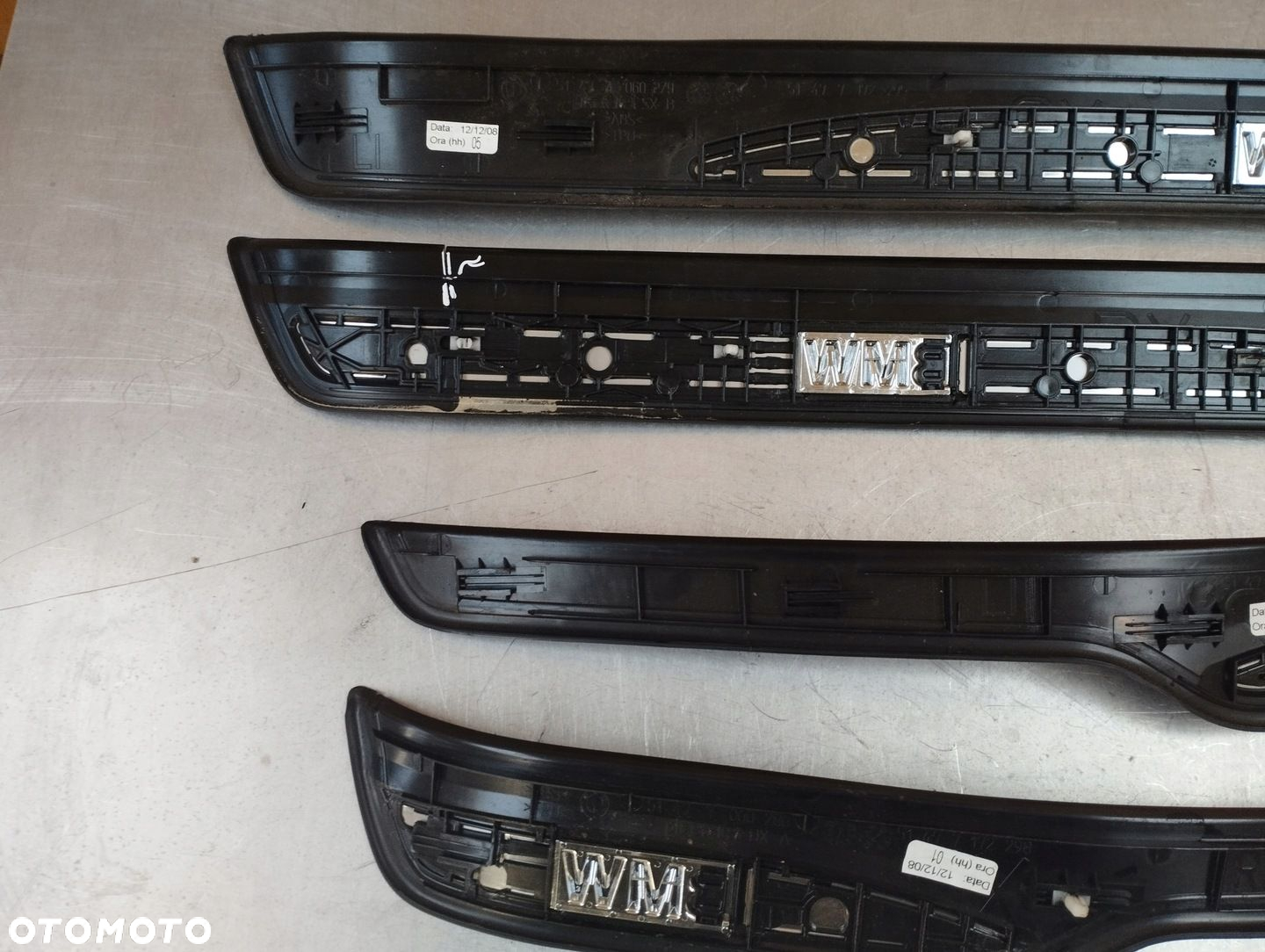 BMW E90 E91 LISTWY PROGOWE komplet - 10