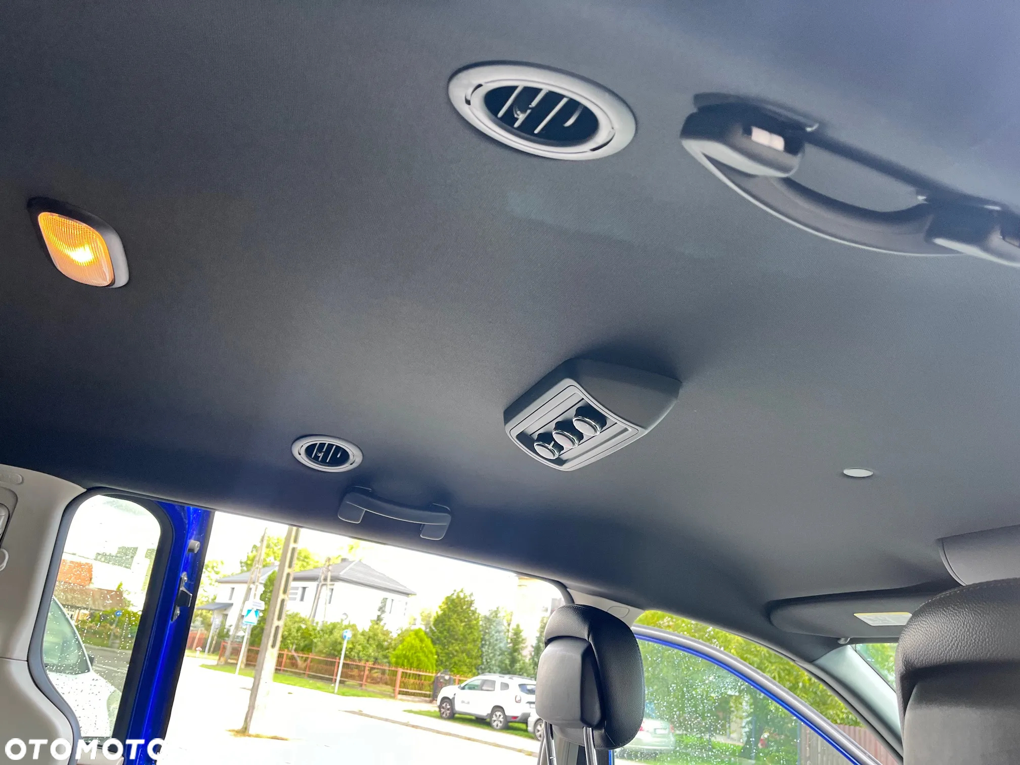 Dodge Grand Caravan - 15
