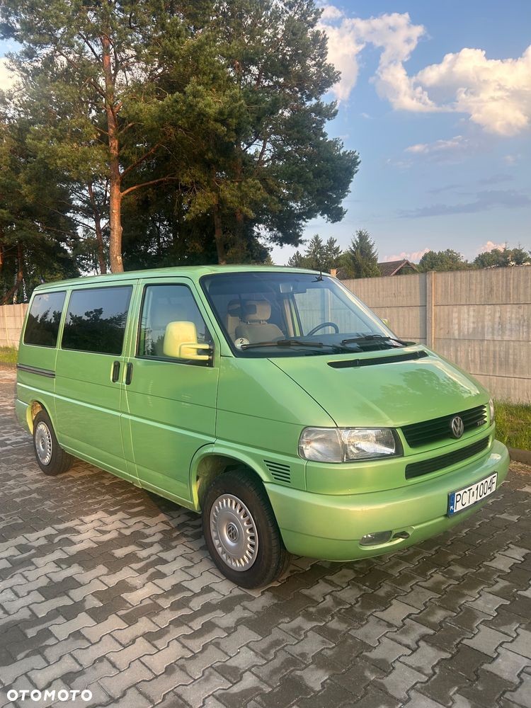 Volkswagen Multivan - 2